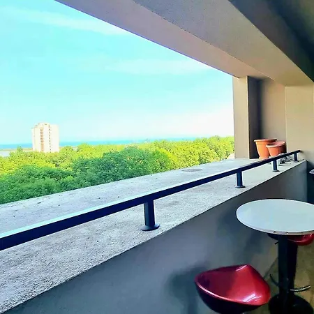 Appartement Sea View With Parking *